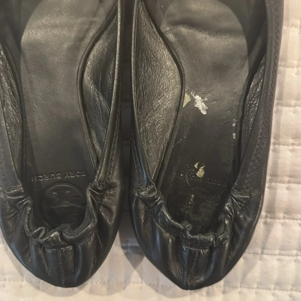 Tory Burch leather ballet flats- black with gold logo. Size 7 1/2